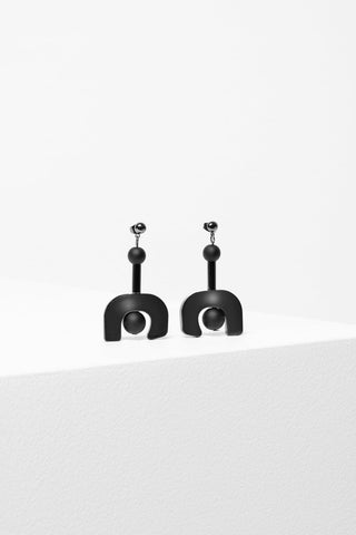 Cass Earrings | Black