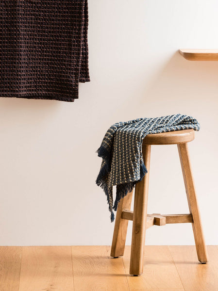 Aalto Bath Towel | Midnight/Mahogany