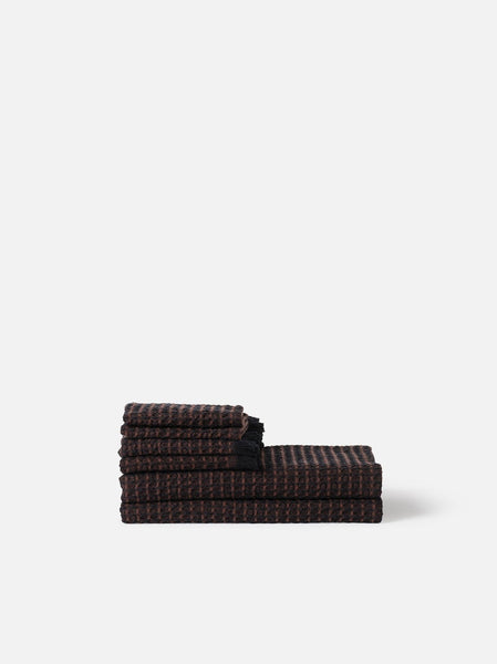Aalto Bath Towel | Midnight/Mahogany