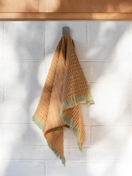 Mae Hand Towel | Avocado/Jaffa